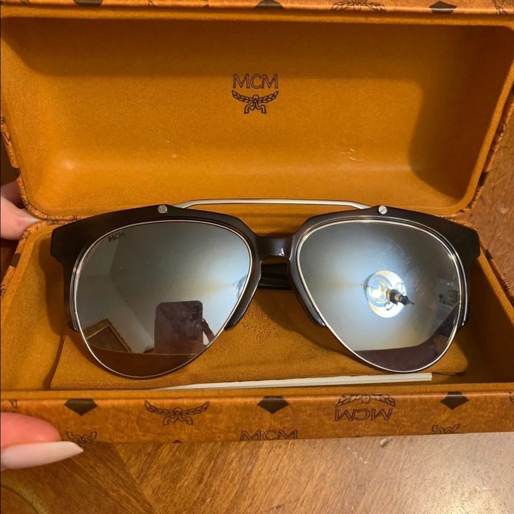 NWOT ⭐️ MCM Tortoiseshell Aviator Sunglasses